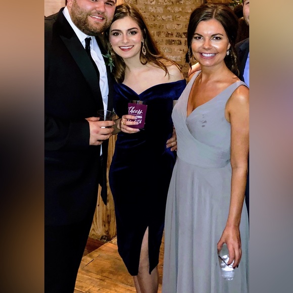 Premier Amour Velvet Short Sleeve Midi Sheath Dress Size 2 Slit - Picture 7 of 7